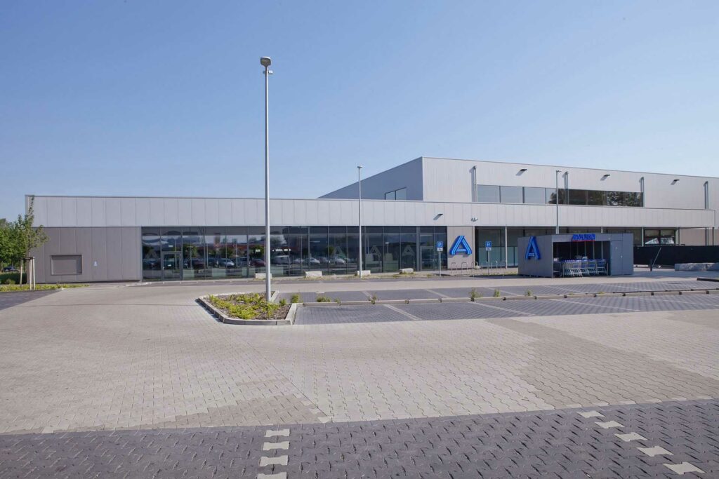 projektbau-freiburg-planungsauftrag-einzelhandelsflaechen-berlin-1-1920x1280px