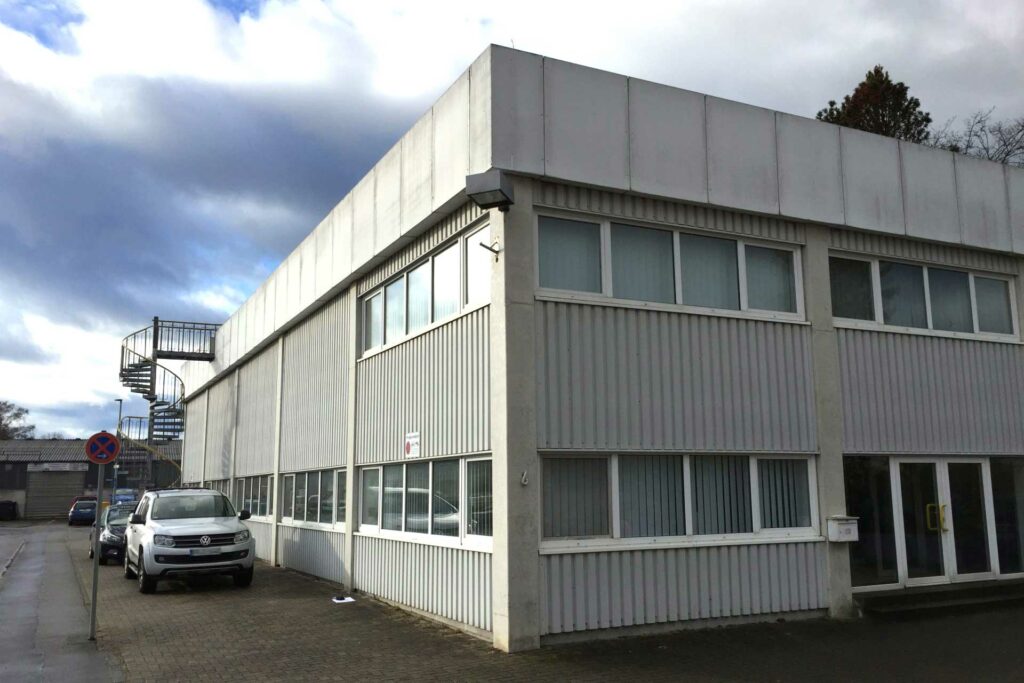 projektbau-freiburg-planungsauftrag-industrie-buerogebaeude-march-hugstetten-0-1920x1280px