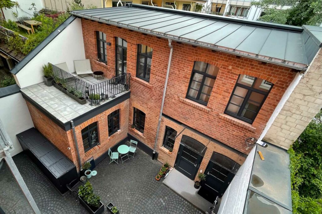 projektbau-freiburg-planungsauftrag-sanierung-aufstockung-freiburg-wiehre-2-1920x1280px