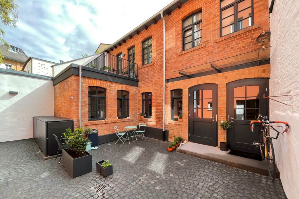 projektbau-freiburg-planungsauftrag-sanierung-aufstockung-freiburg-wiehre-4-1920x1280px